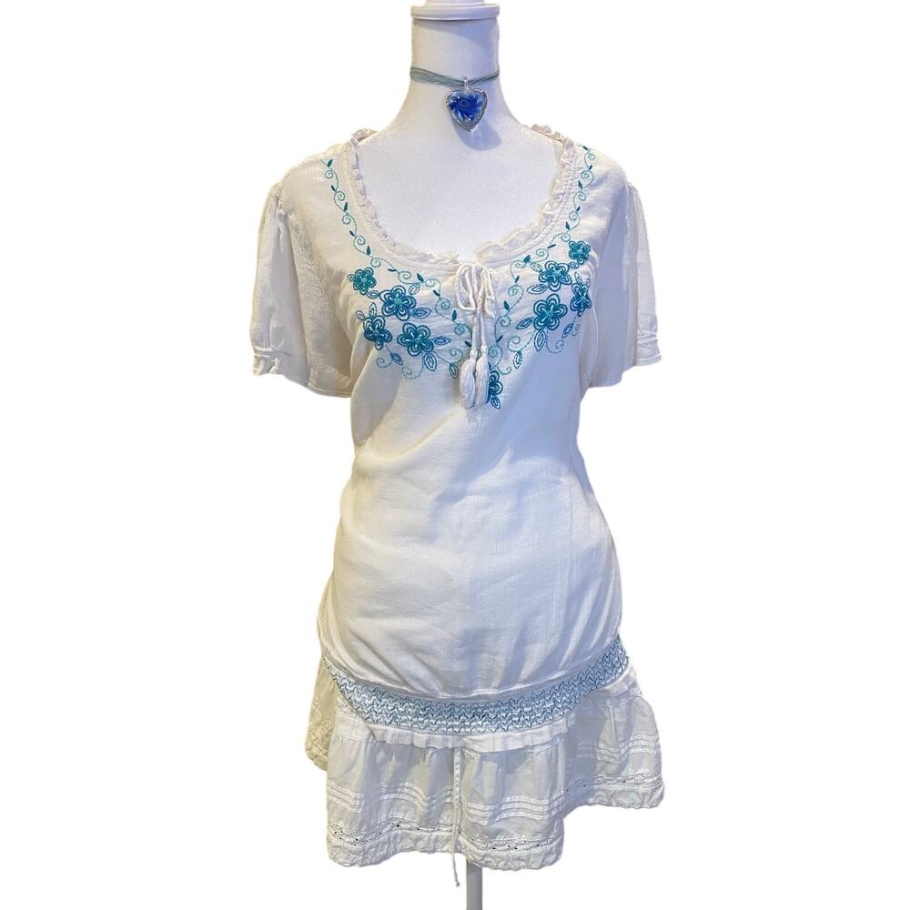 (Sold) white and blue embroidered peasant top